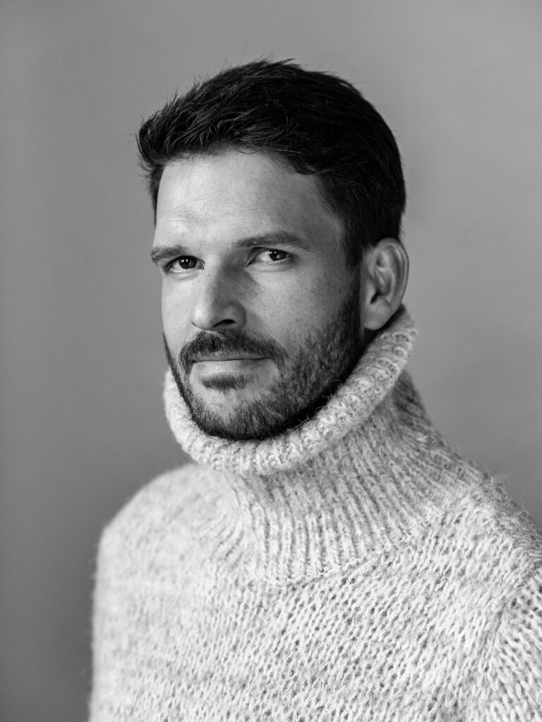 Franz Xaver Schlecht Portrait sw Pulli by Kirsten Nijhof